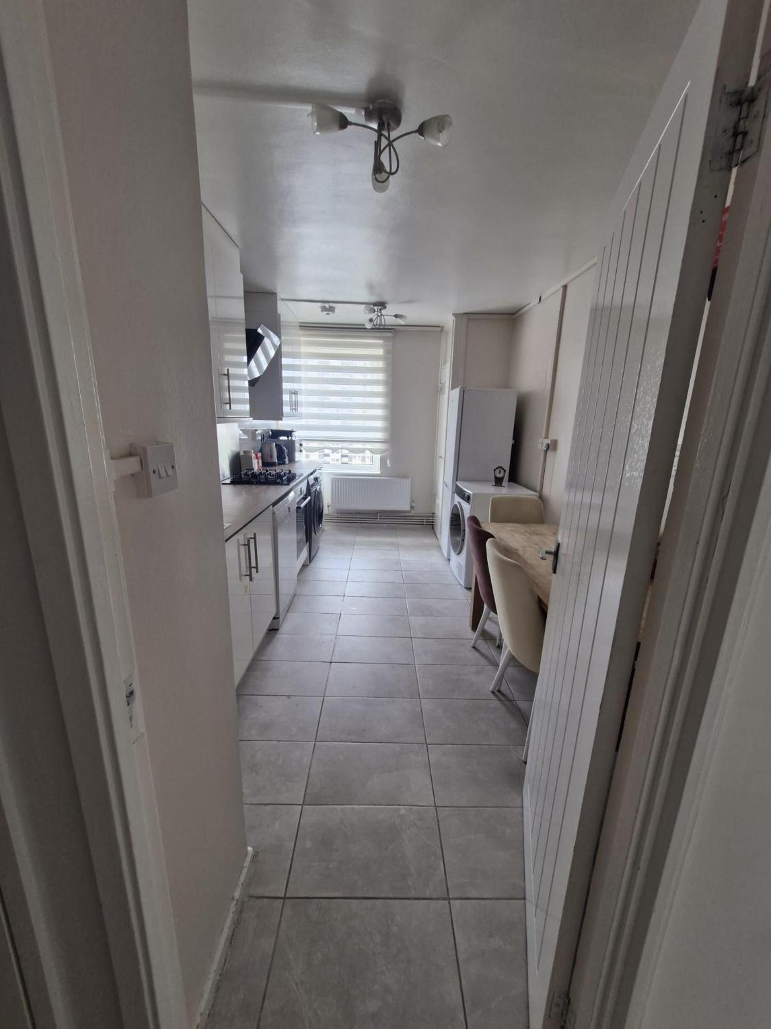 Flat, In Haggerston N1, * Londra